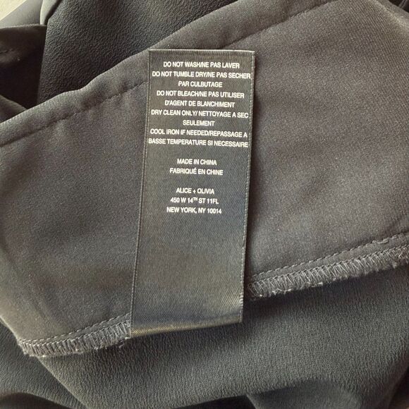 Alice + Olivia Londyn Sheer Panel V-Neck Sleeveless Wide Leg Jumpsuit in Black 2 - Picture 9 of 12